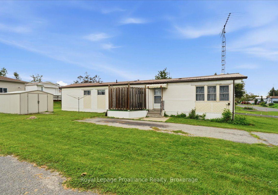 18-cedar-street-greater-napanee-ontario-x13688676