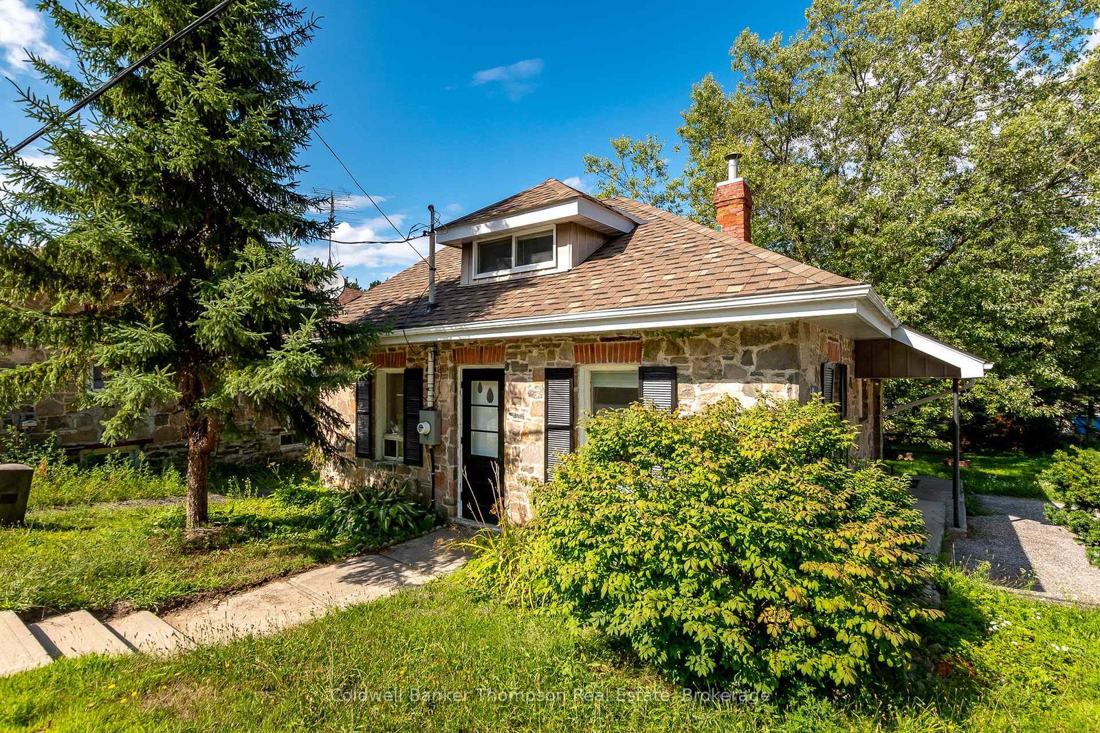 60-west-road-huntsville-ontario-x13688984