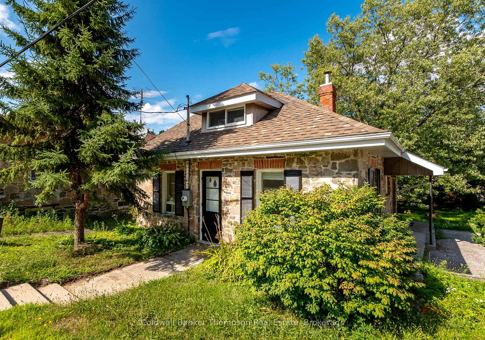 60-west-road-huntsville-ontario-x13688984