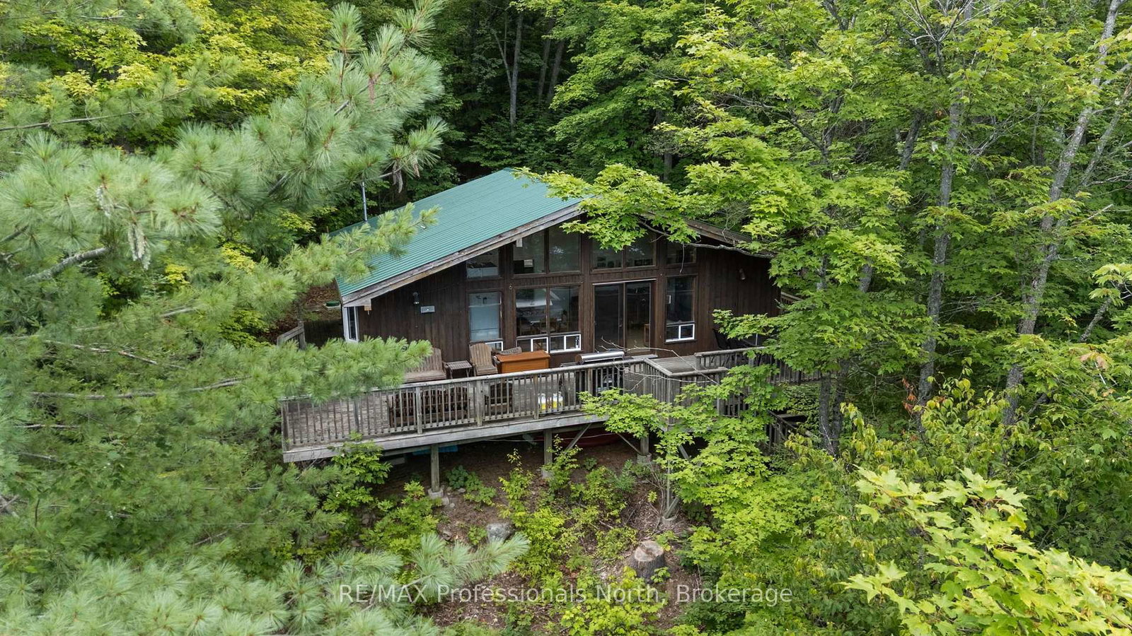 2157-indian-point-road-dysart-et-al-ontario-x13688988