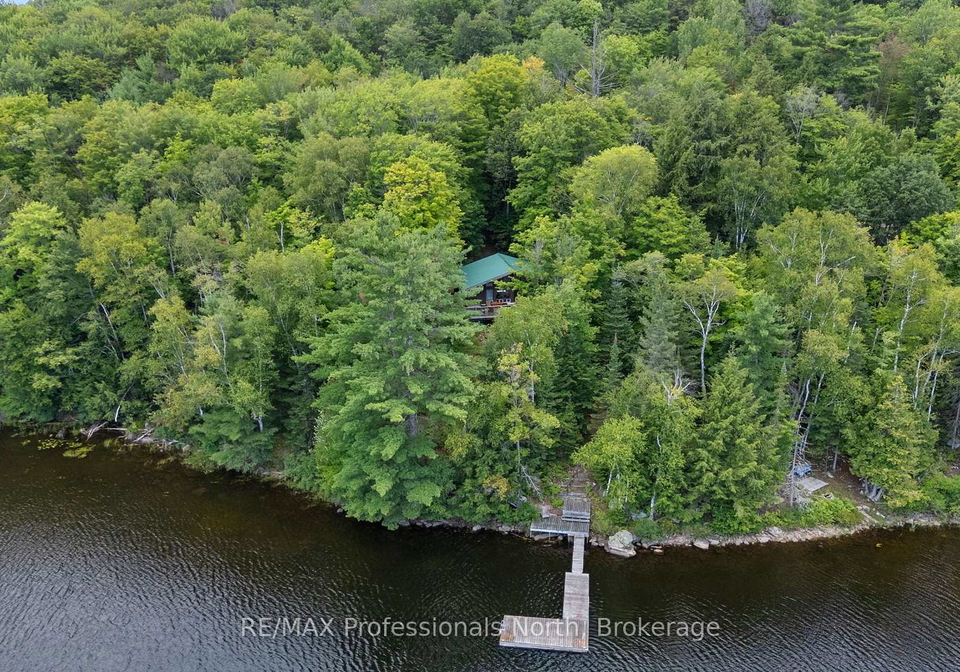 2157-indian-point-road-dysart-et-al-ontario-x13688988