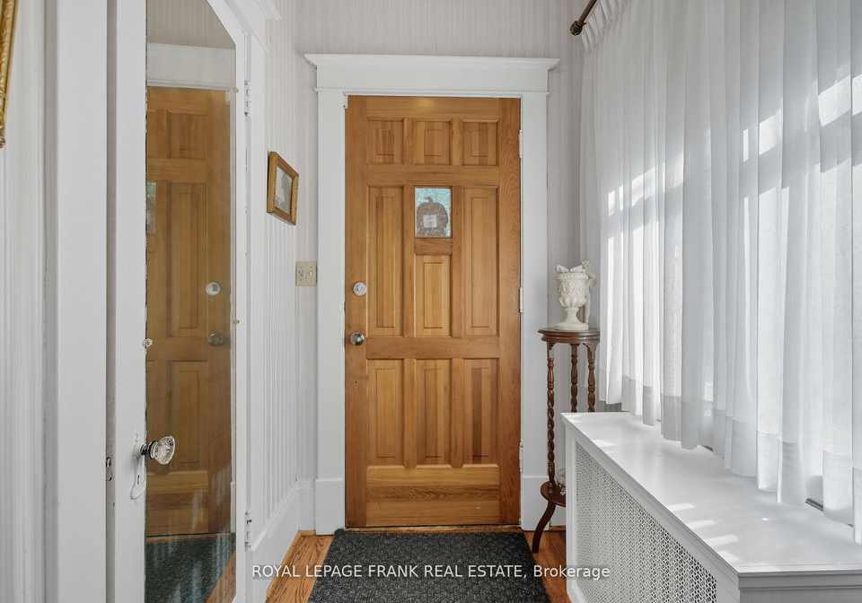 76-bond-street-w-kawartha-lakes-ontario-x13688992