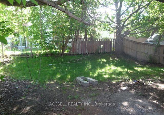 28-harcourt-crescent-kitchener-ontario-x13689022
