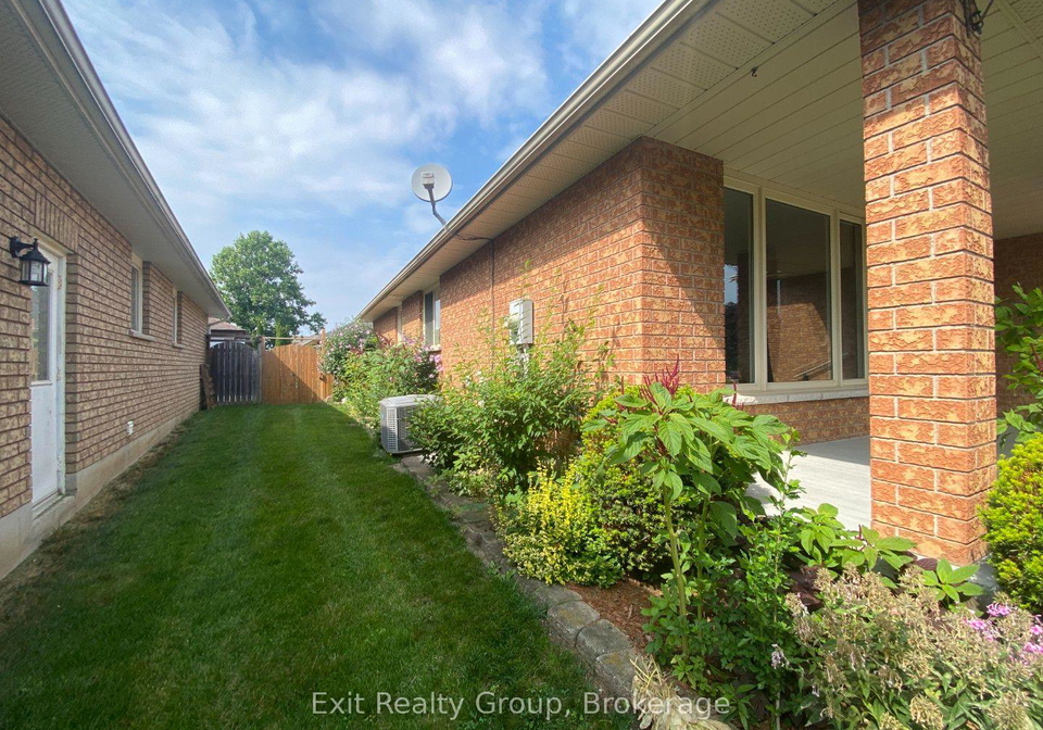 60-oak-ridge-boulevard-belleville-ontario-x13689182