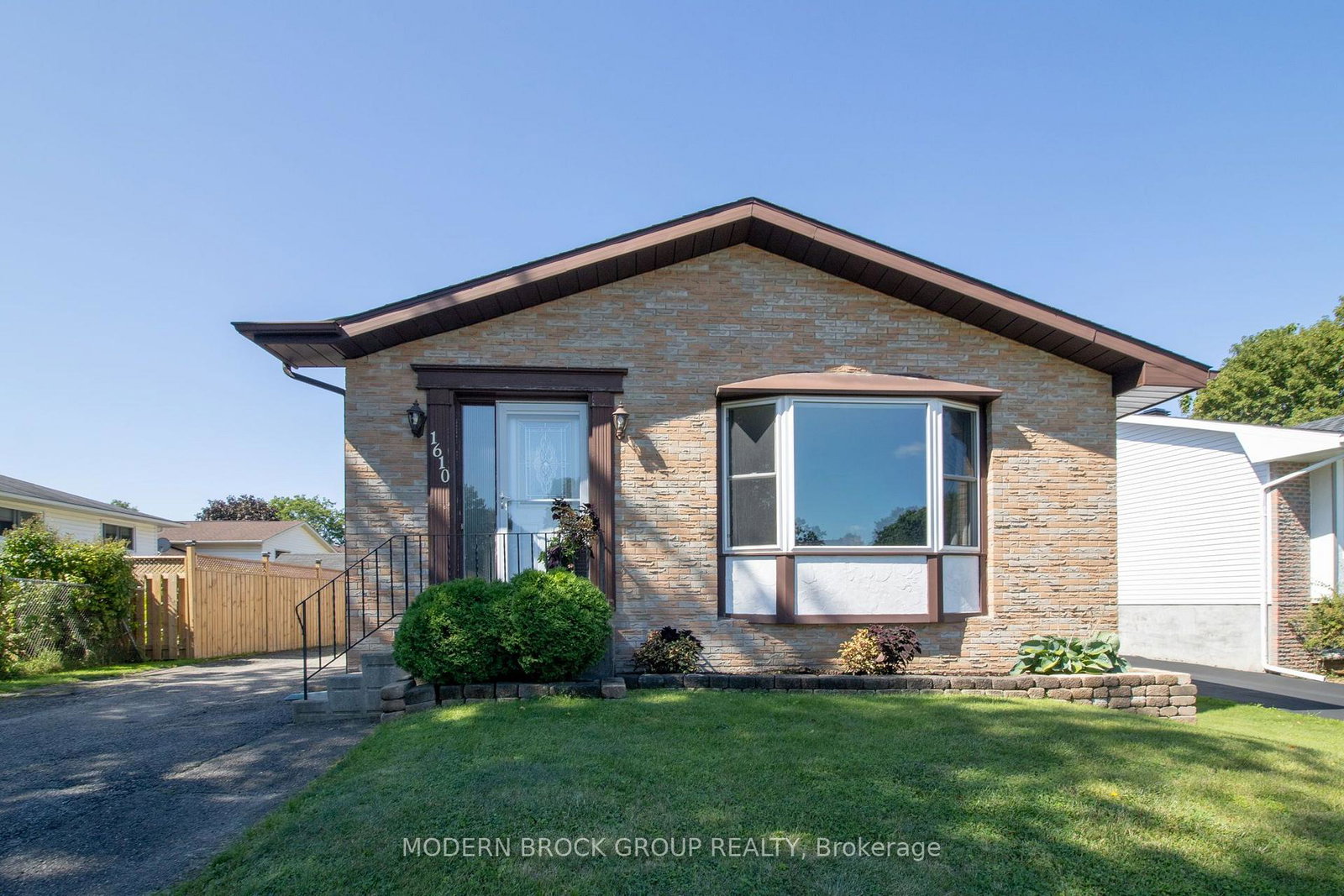 1610-kensington-parkway-brockville-ontario-x13689312