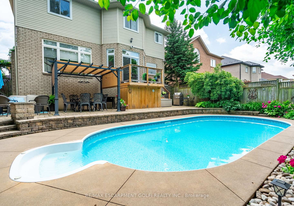26-shadetree-crescent-hamilton-ontario-x13689322