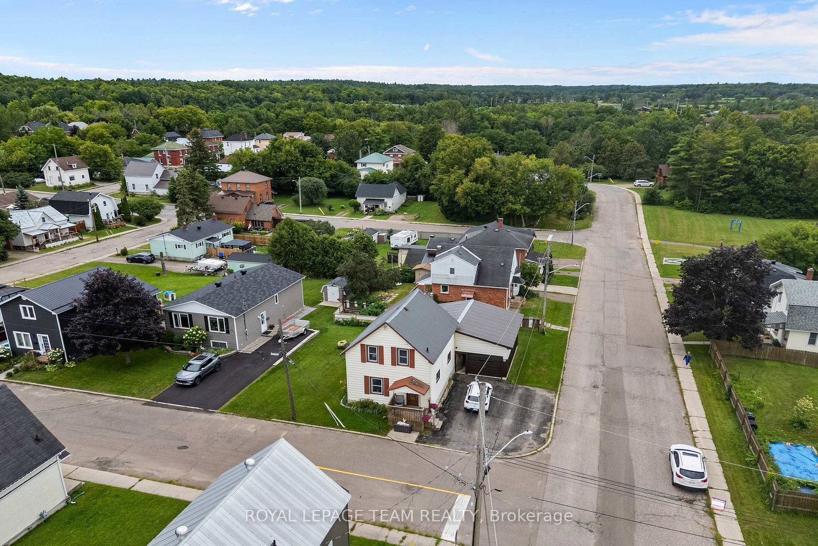 80-bank-street-s-renfrew-ontario-x13689610