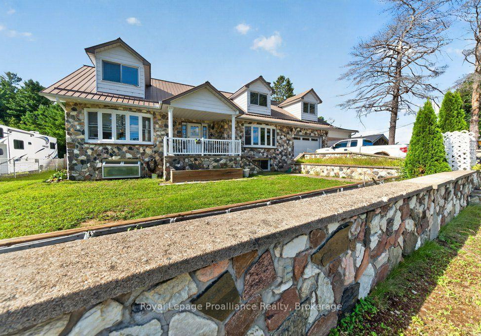 17-west-park-lane-32-tallpine-road-addington-highlands-ontario-x13689734