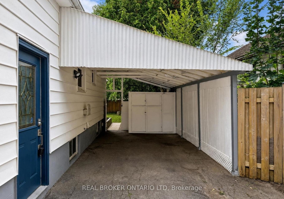 131-bond-street-london-south-ontario-x13689756