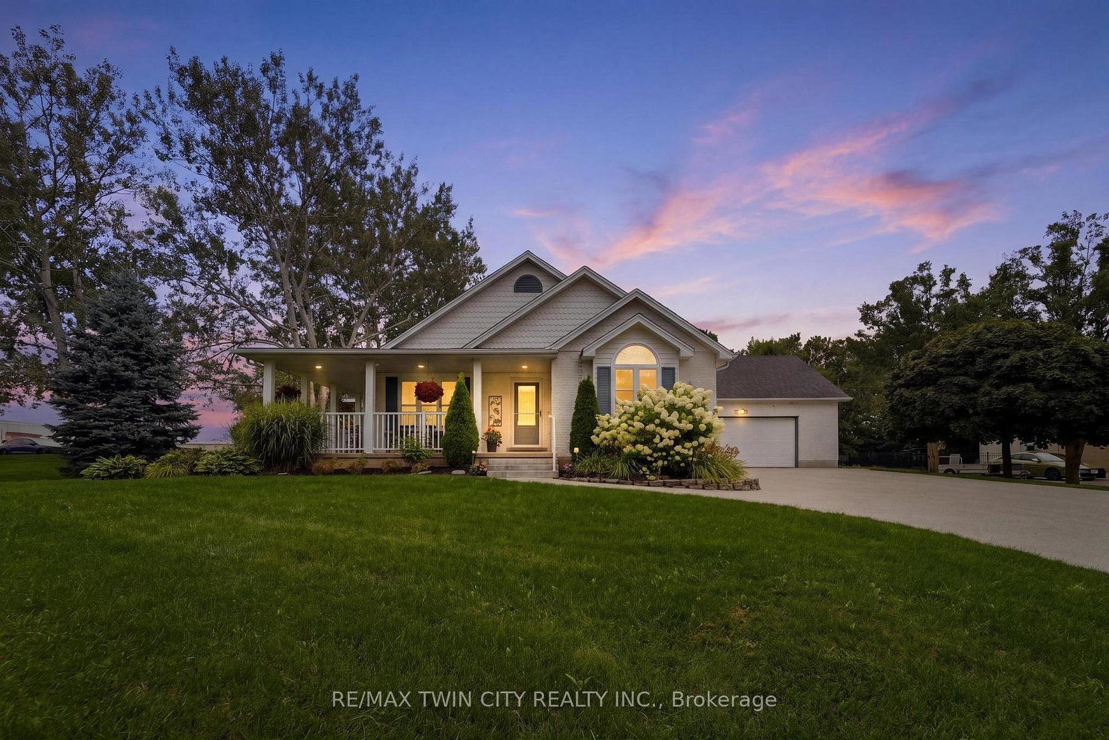 15-shephard-place-wilmot-ontario-x13689892