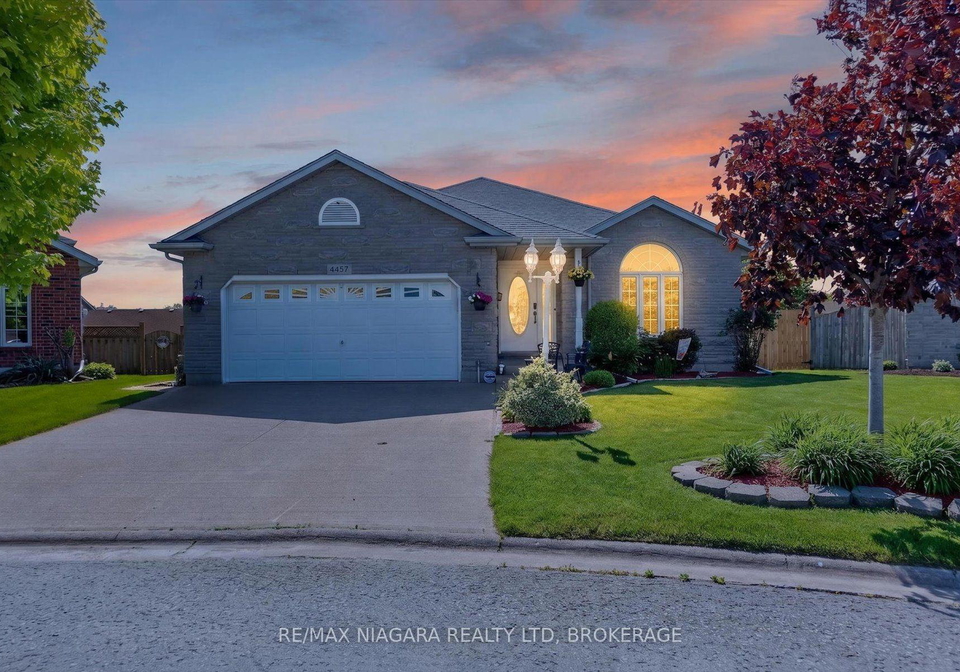 4457-kathleen-crescent-niagara-falls-ontario-x13689902
