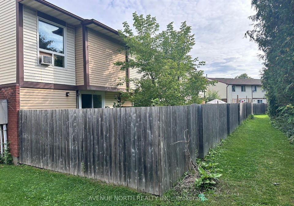 1352-foxwell-street-ottawa-ontario-x13690050