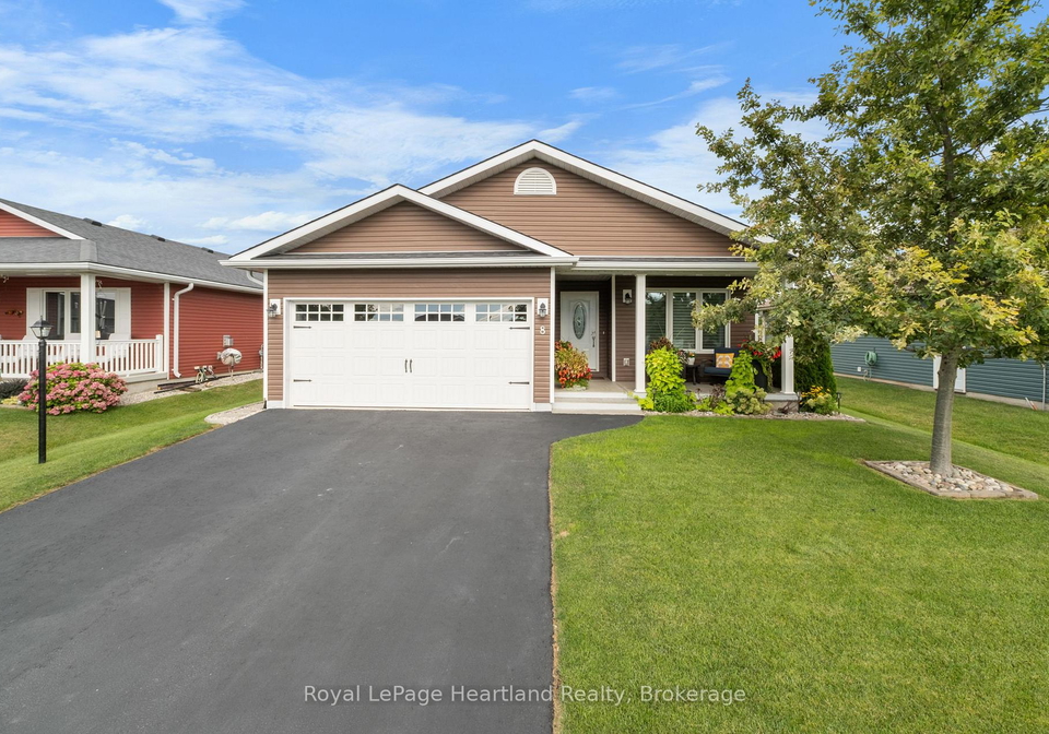 8-windward-way-n-ashfield-colborne-wawanosh-ontario-x13690056