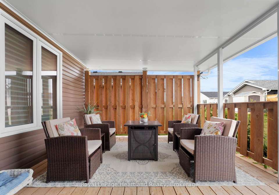 8-windward-way-n-ashfield-colborne-wawanosh-ontario-x13690056