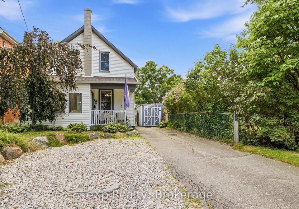 99-dufferin-street-stratford-ontario-x13690258