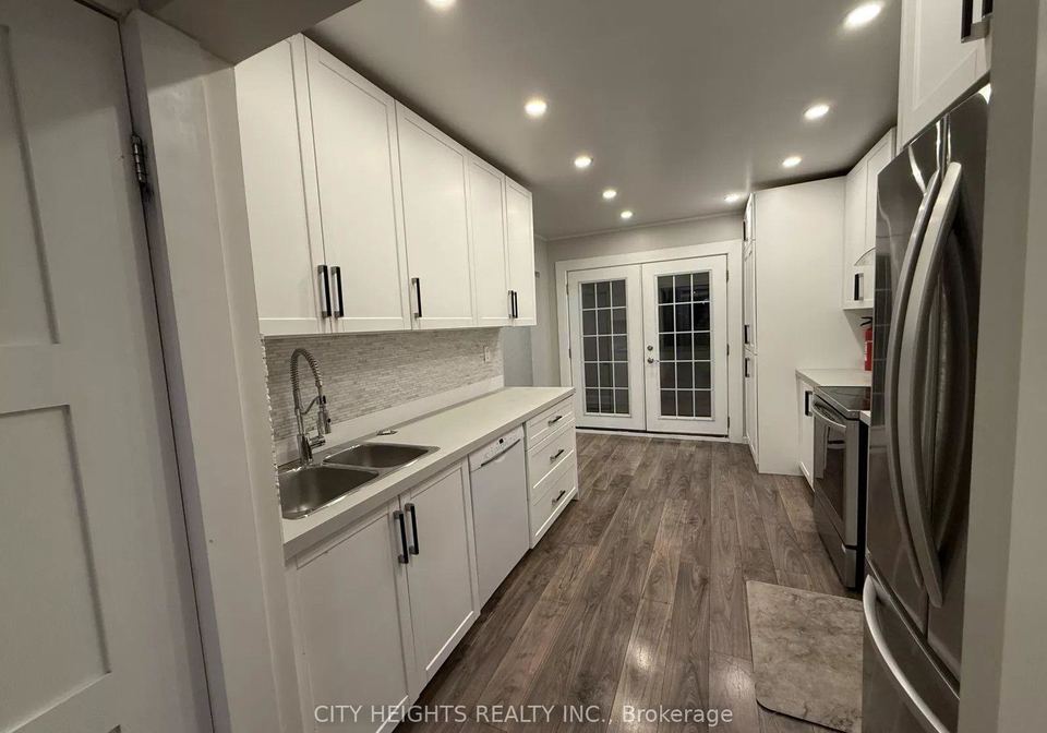 22-harvey-street-hamilton-ontario-x13690410