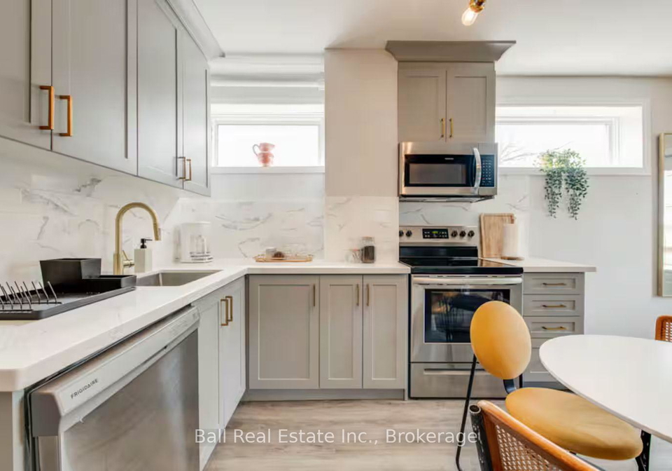 291-stewart-street-peterborough-ontario-x13690464