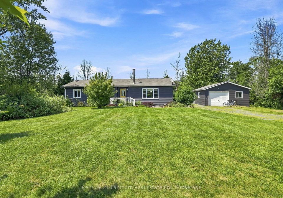 2494-salem-road-prince-edward-county-ontario-x13690524