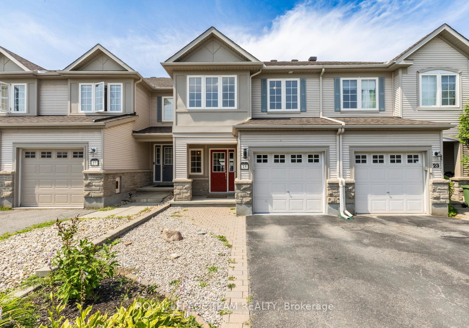 25-kirkstone-private-ottawa-ontario-x13690528