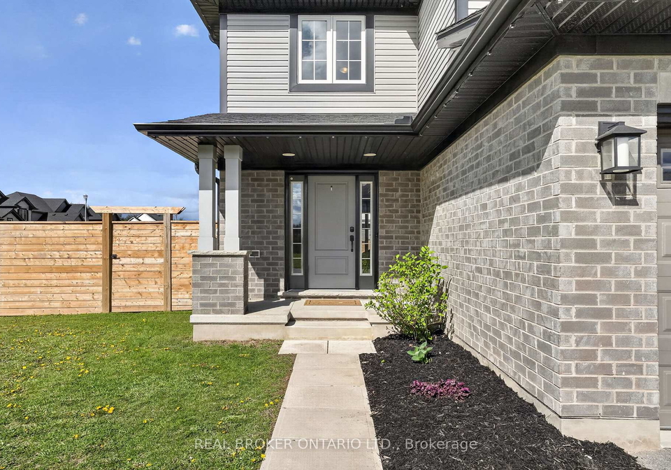 48-curren-crescent-tillsonburg-ontario-x13690590