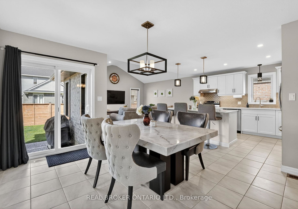 48-curren-crescent-tillsonburg-ontario-x13690590