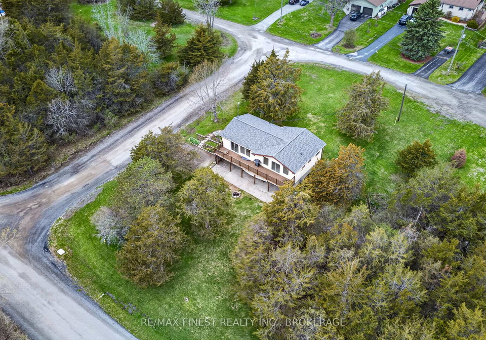 8-sunrise-court-prince-edward-county-ontario-x13690706