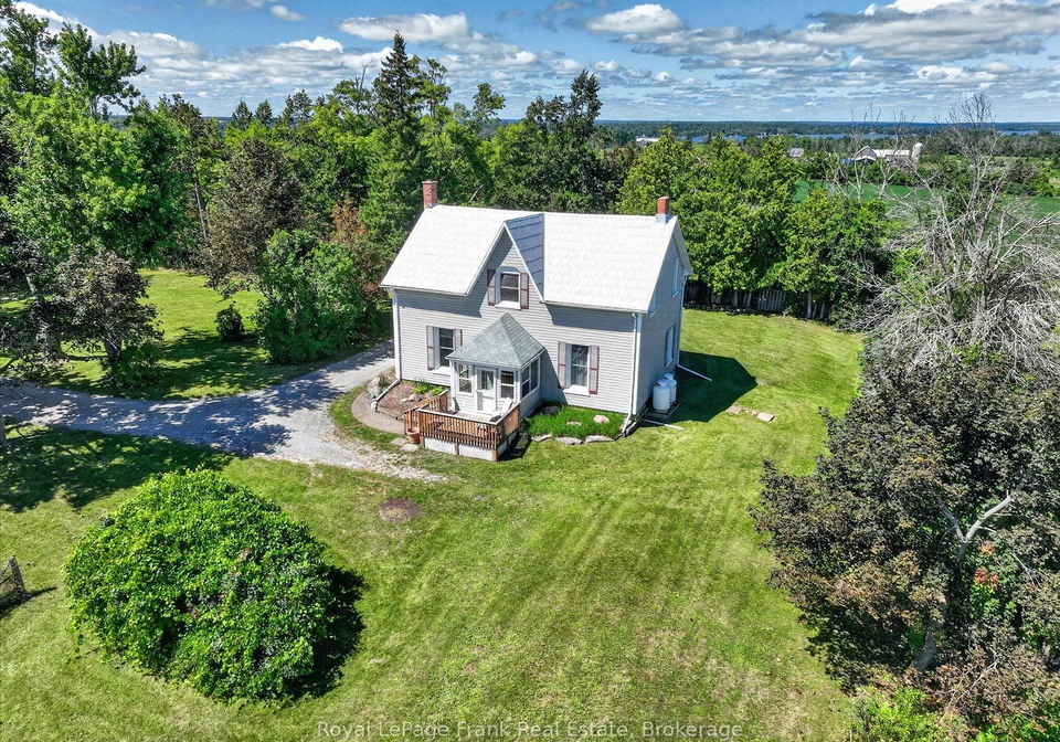 1375-holden-road-selwyn-ontario-x13690748