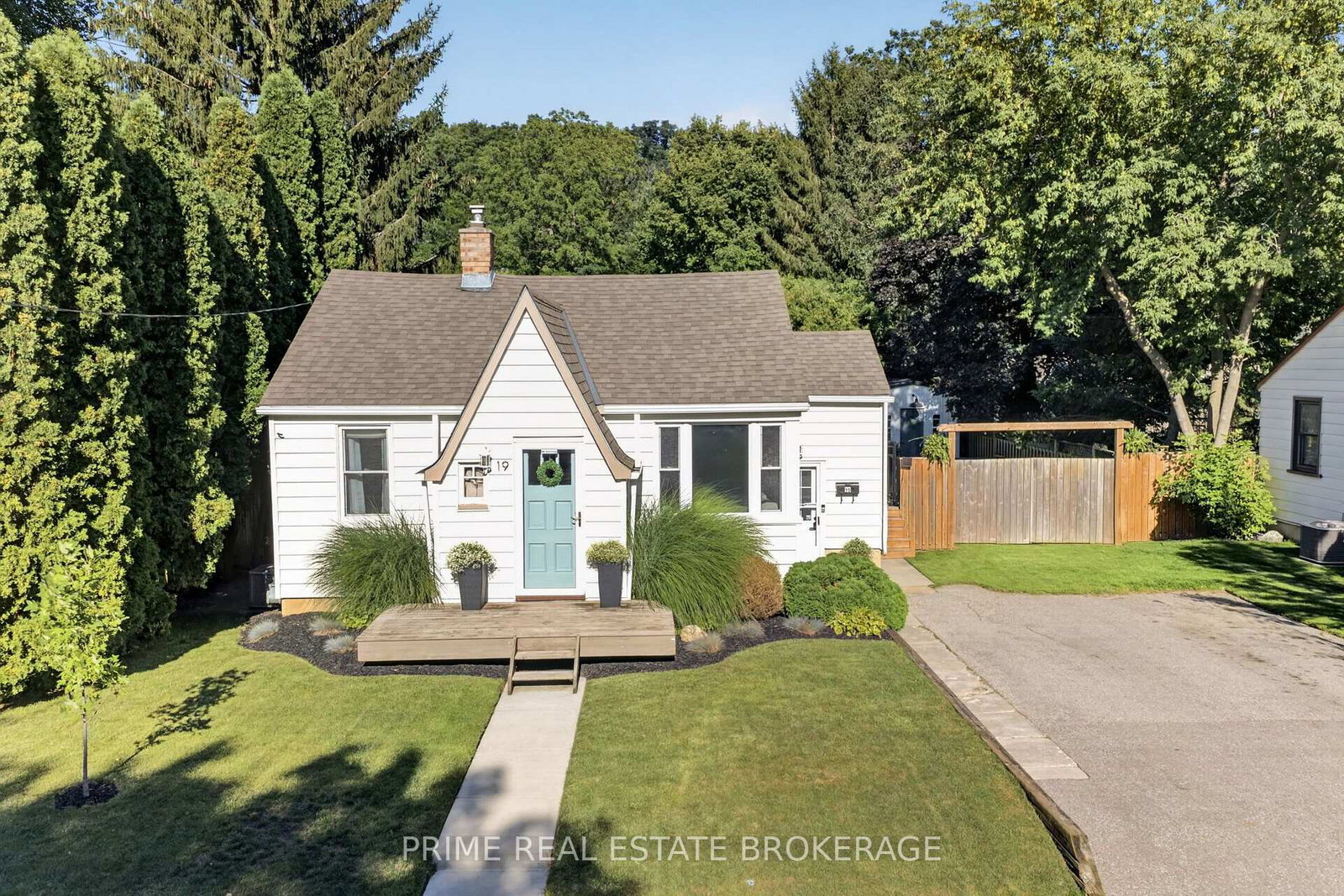 19-garden-avenue-middlesex-centre-ontario-x13690928