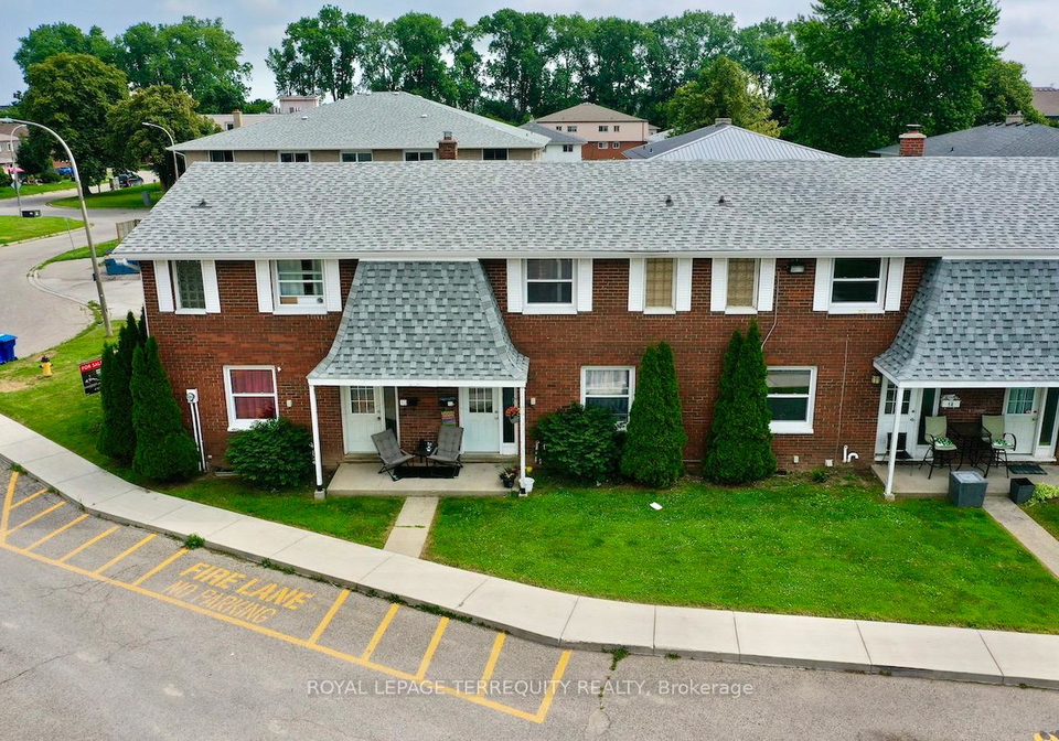 12-orchard-place-chatham-kent-ontario-x13691236