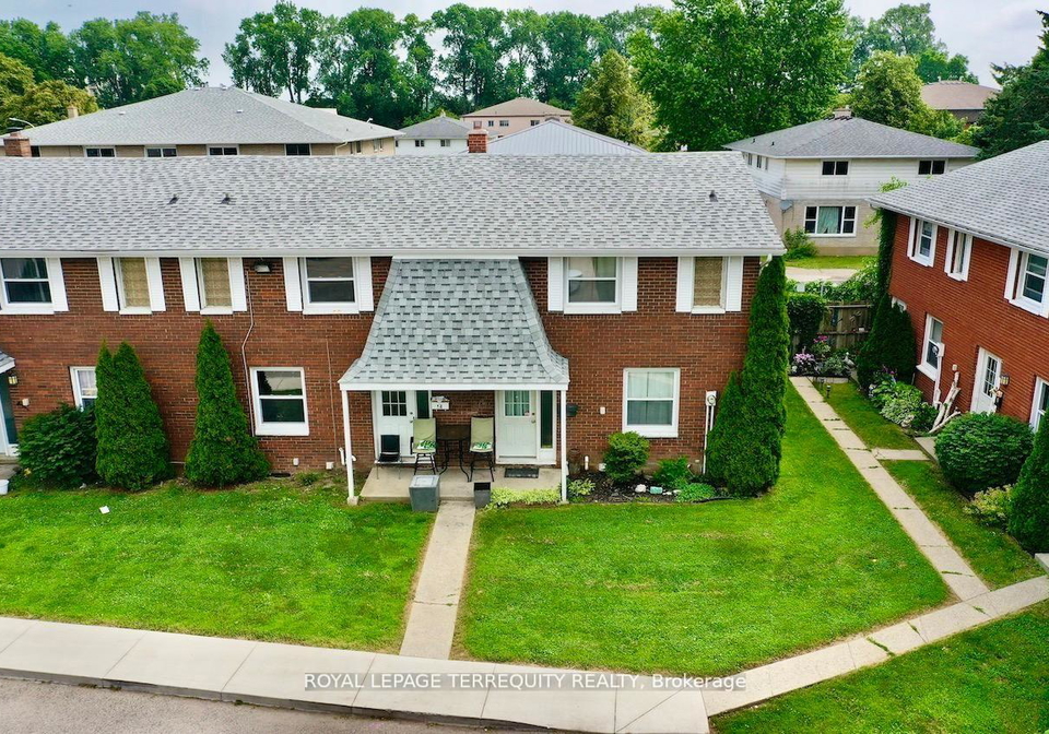 16-orchard-place-chatham-kent-ontario-x13691278
