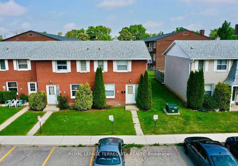 35-orchard-place-chatham-kent-ontario-x13691456