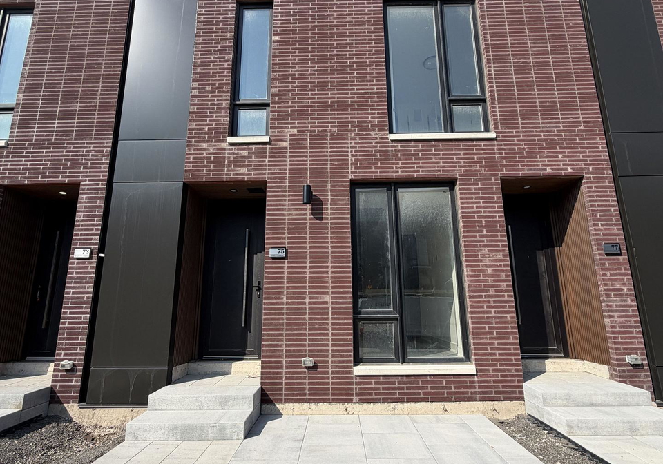 75-everett-common-st-catharines-ontario-x13691482
