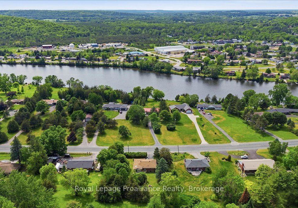 68-riverside-parkway-quinte-west-ontario-x13691516
