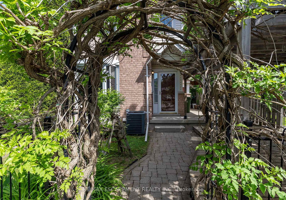 41-valridge-drive-hamilton-ontario-x13691564