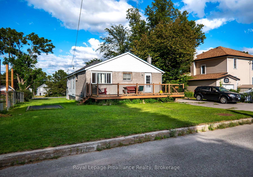 10-wooler-road-quinte-west-ontario-x13691594