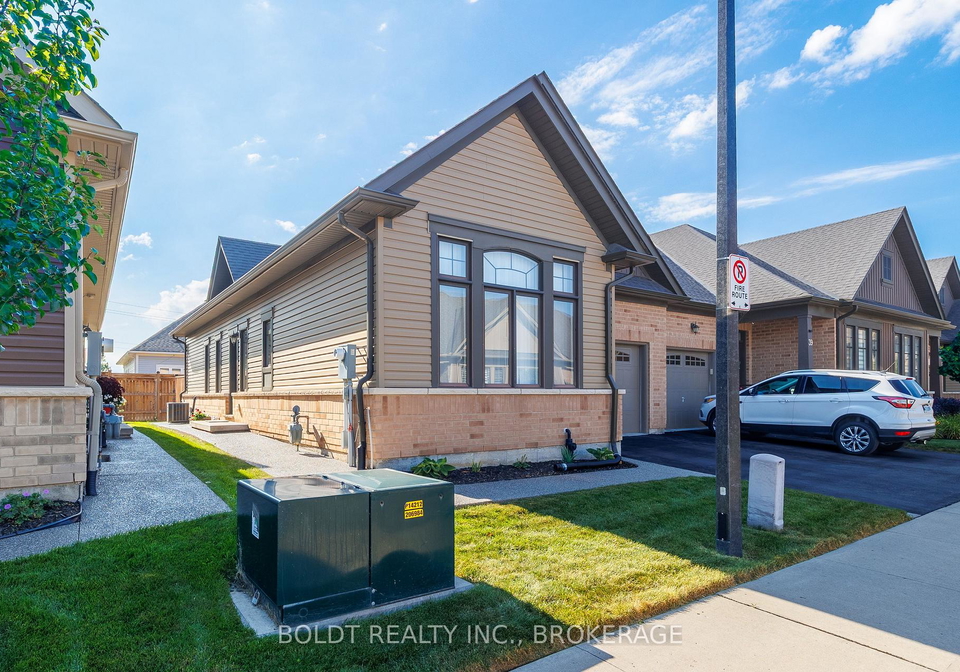 35-cosmopolitan-common-st-catharines-ontario-x13691738