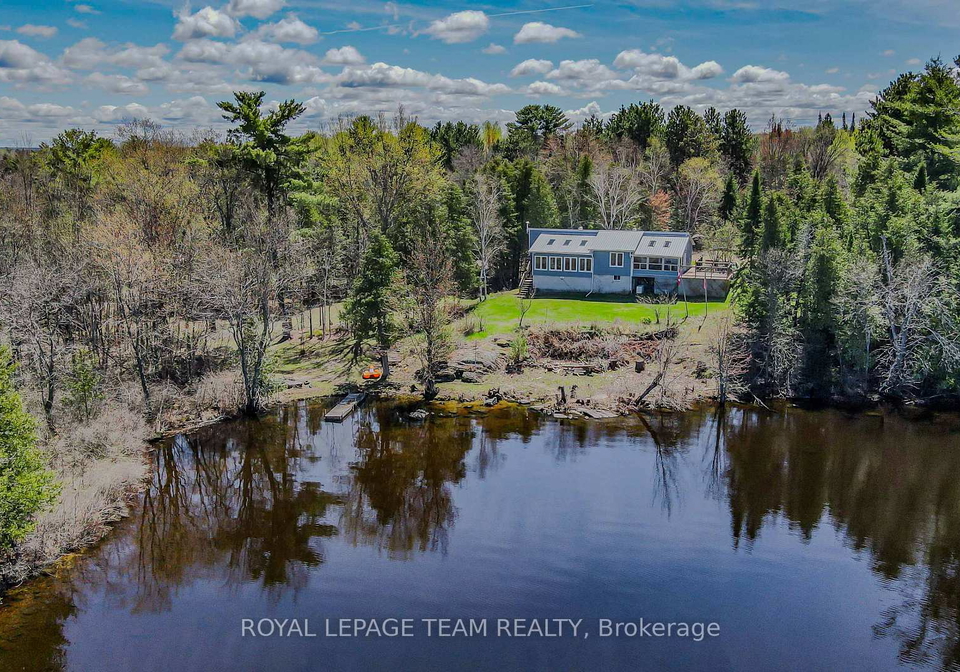 204b-hawkins-drive-killaloe-hagarty-and-richards-killaloe-hagarty-and-richards-ontario-x13692040