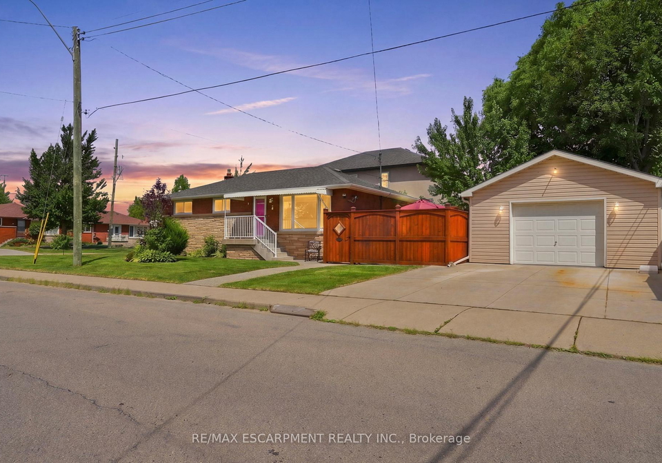 3-mitchell-avenue-hamilton-ontario-x13692624