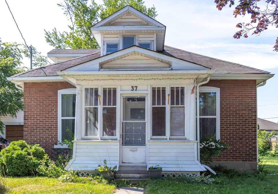 37-durham-street-w-kawartha-lakes-ontario-x13692760