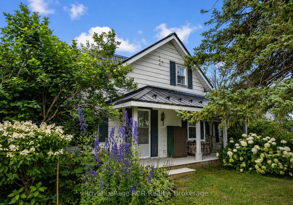 309158-centre-line-b-grey-highlands-ontario-x13692888