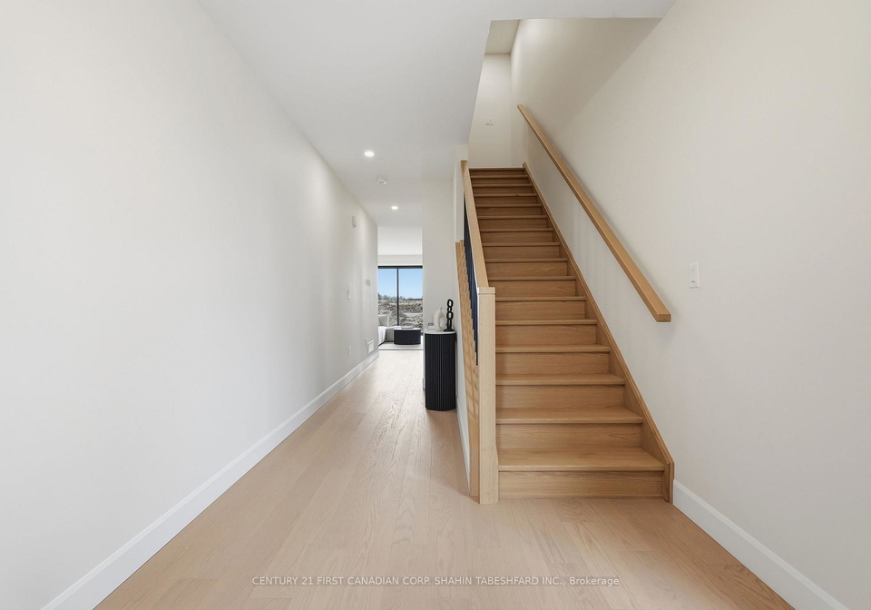 2302-darwin-crescent-london-south-ontario-x13693032