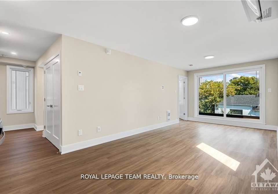 364-winona-avenue-ottawa-ontario-x13693074
