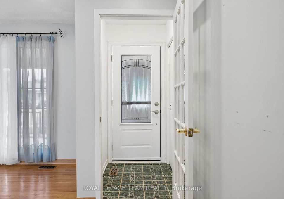 22-redpine-drive-ottawa-ontario-x13693152