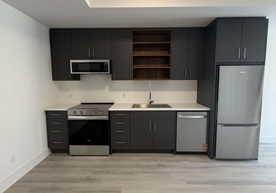 39-everett-common-st-catharines-ontario-x13693216