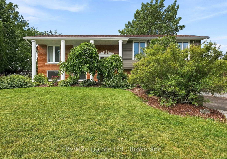 147-jeffrey-drive-quinte-west-ontario-x13693658