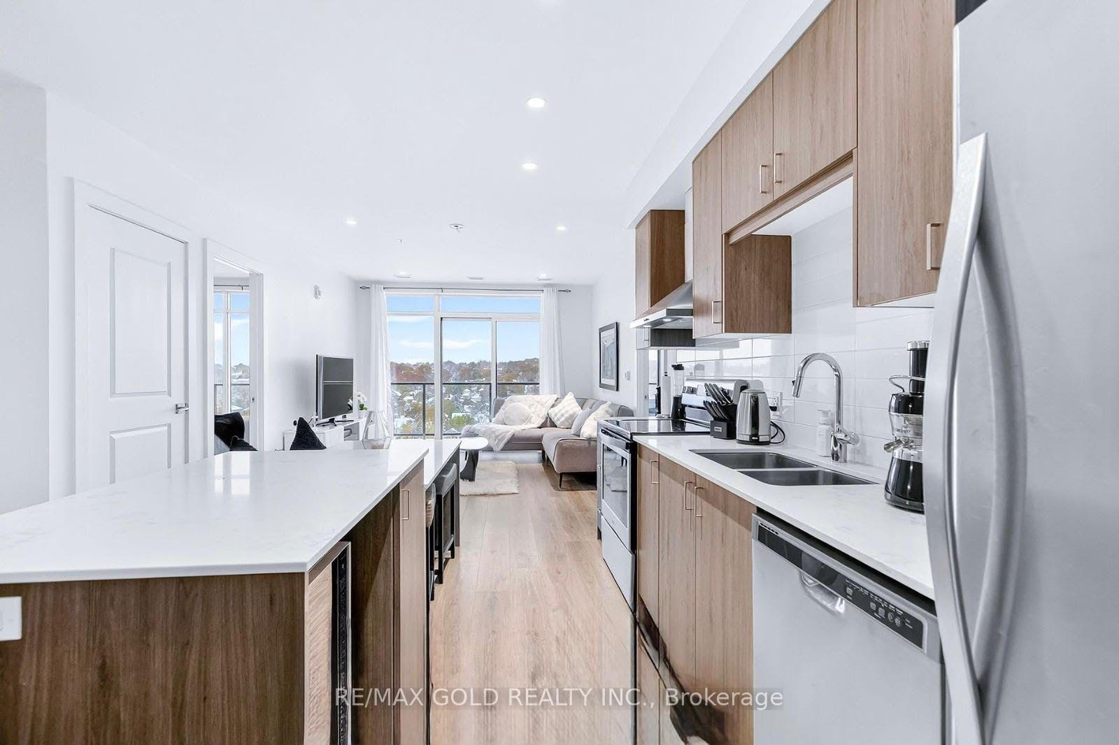 15-glebe-street-cambridge-ontario-x13693858