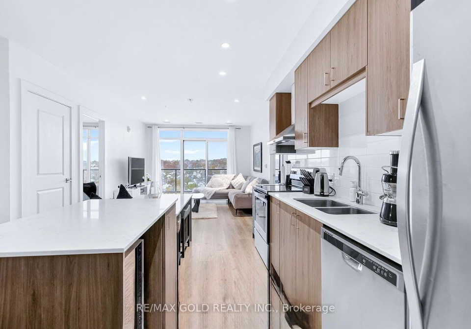 15-glebe-street-cambridge-ontario-x13693858