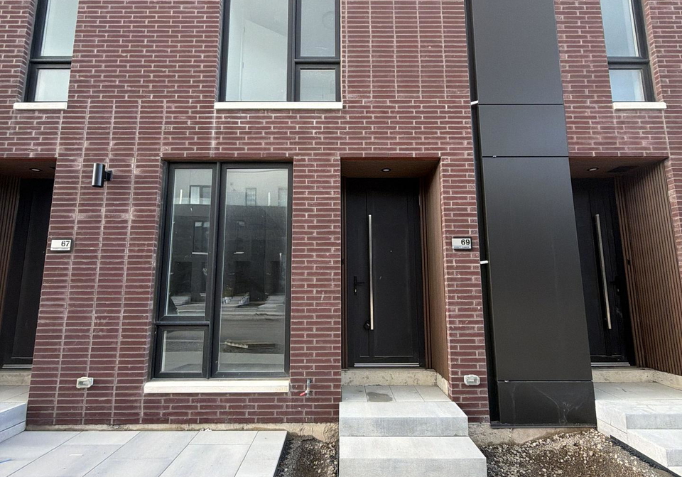 69-everett-common-st-catharines-ontario-x13694150