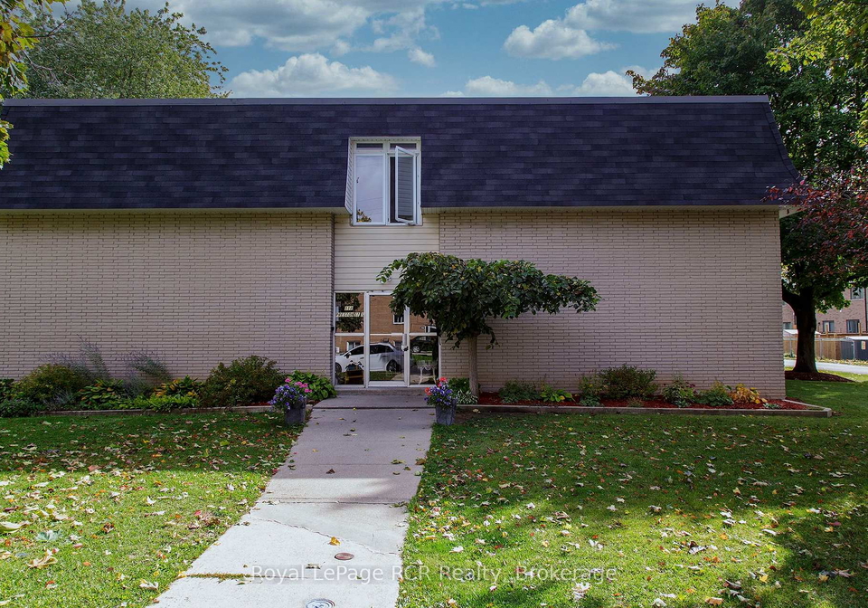 118-preston-street-wellington-north-ontario-x13694178