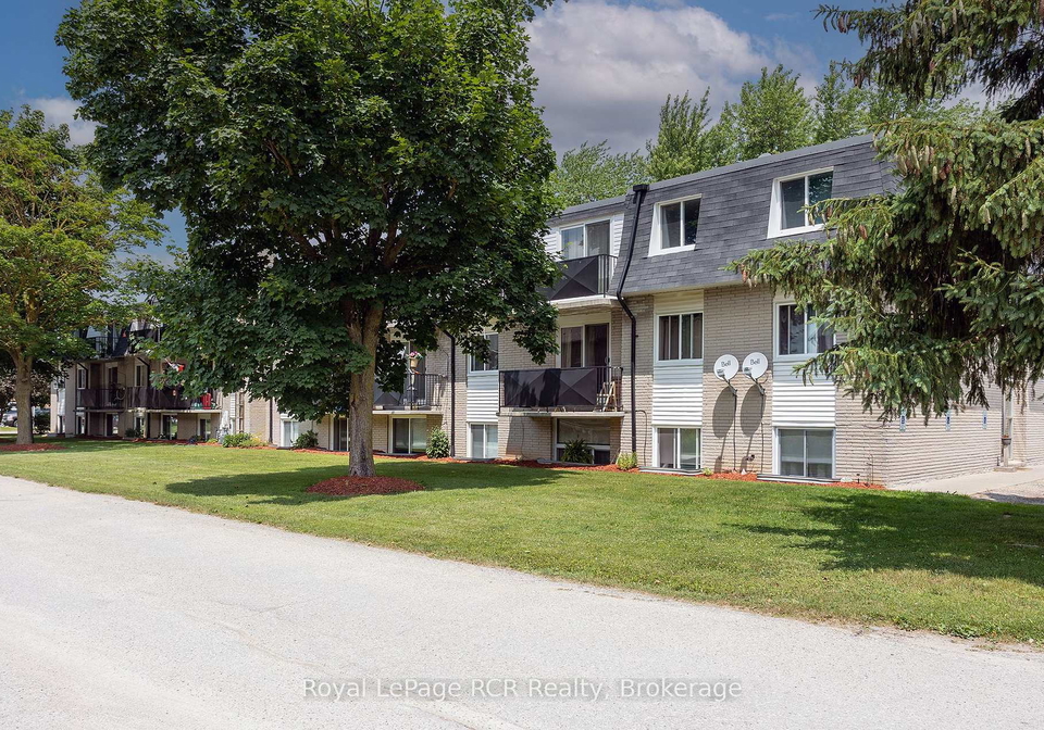 118-preston-street-wellington-north-ontario-x13694178